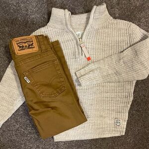 Toddler 2T Levi’s and sweater